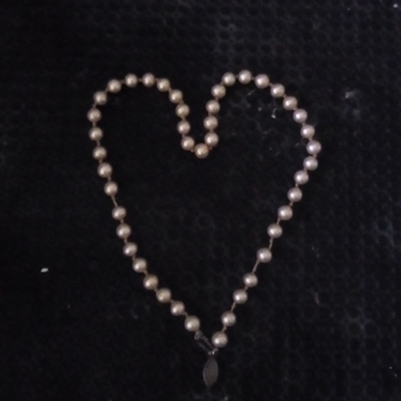 Necklaces - Picture 4 of 6